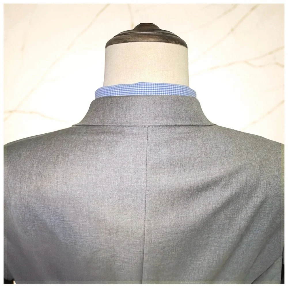 Tom James Royal Classic Gray Suit | 2-Piece | Hand Tailored | Executive Business